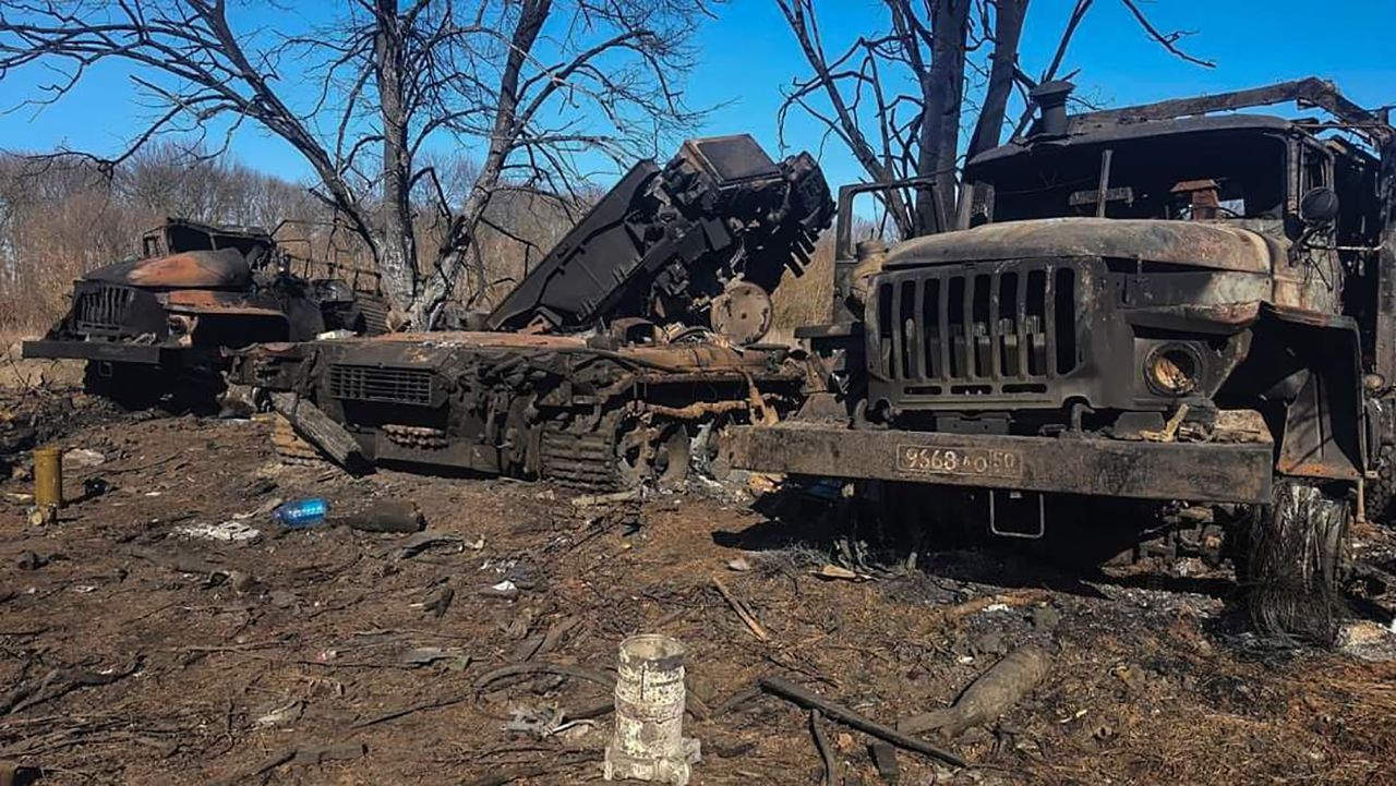 Як повинна виглядати ворожа техніка: фото з хороброї Сумщини - 24 Канал