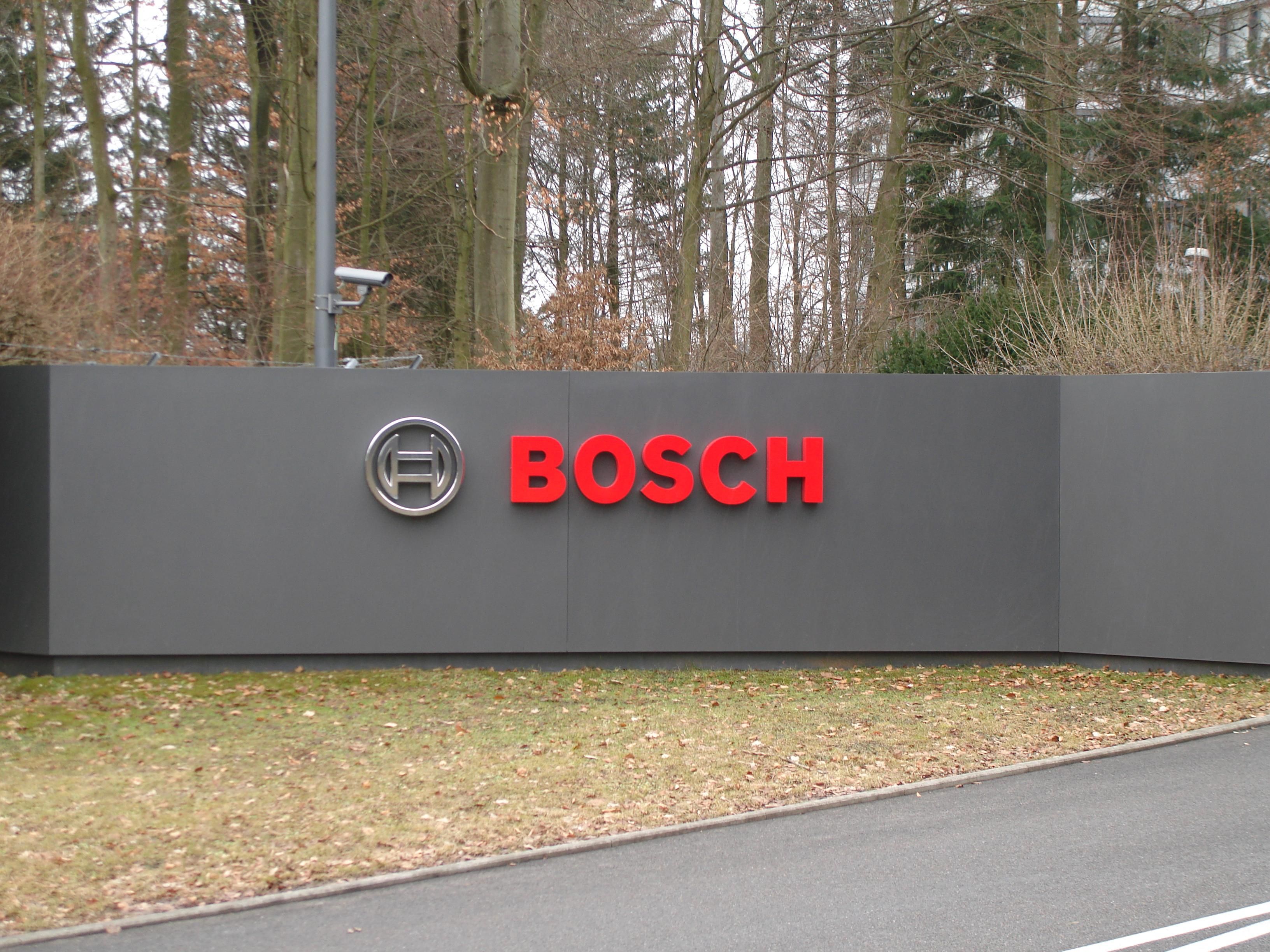 Bosch наконец останавливает поставки своих запчастей для российских грузовиков