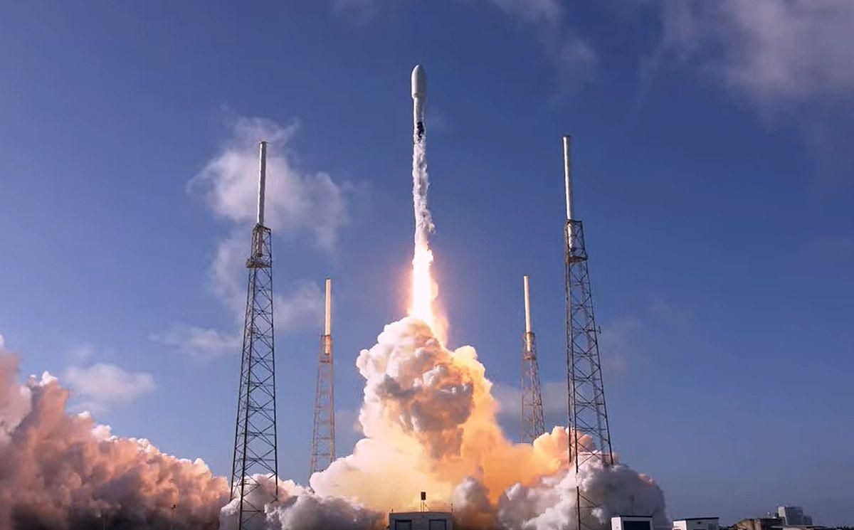 SpaceX вывела на орбиту очередную партию спутников Starlink SpaceX вывела на орбиту очередную партию спутников Starlink