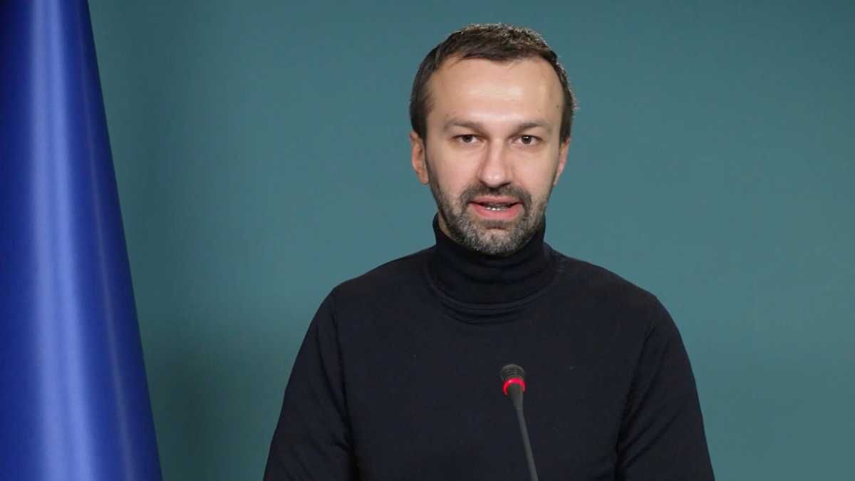 Це абсурд: Лещенко про інформацію щодо наявності військових баз РФ як гарантії нейтралітету - 24 Канал Це абсурд: Лещенко про інформацію щодо наявності військових баз РФ як гарантії нейтралітету - 24 Канал