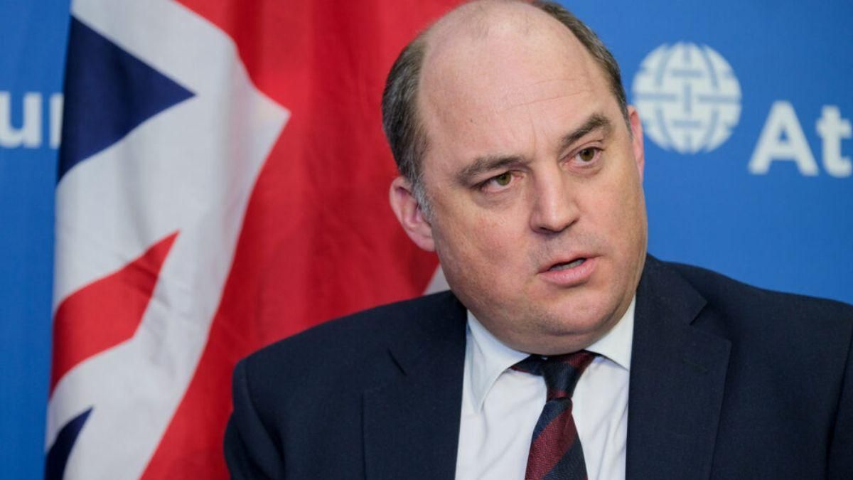 Путін дав чітко зрозуміти, що всі ми в небезпеці, – Міноборони Великої Британії - 24 Канал Путін дав чітко зрозуміти, що всі ми в небезпеці, – Міноборони Великої Британії - 24 Канал