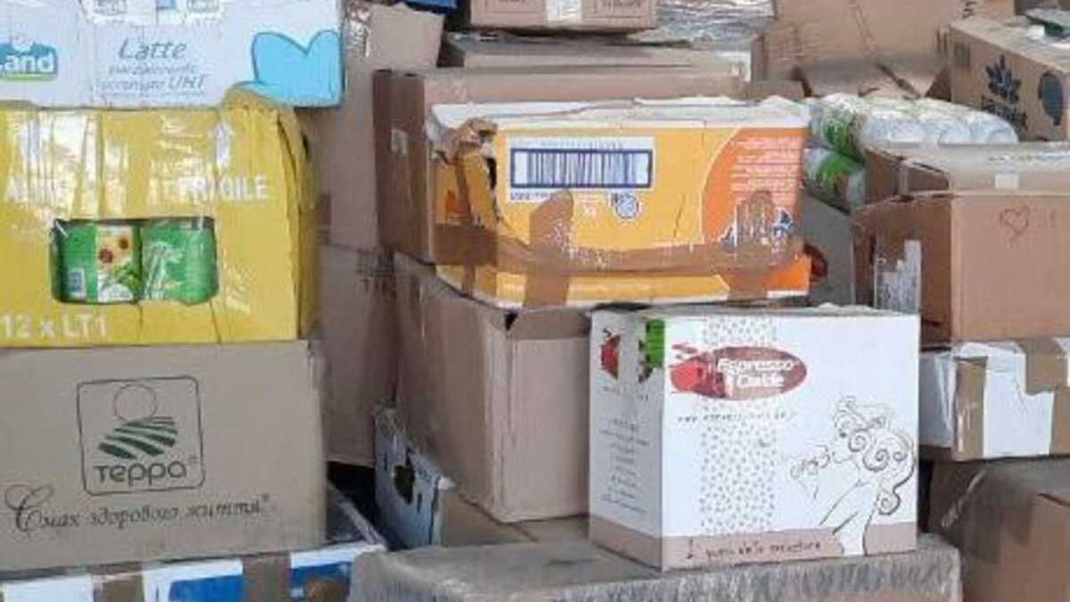 Уже 12 государств оказали гуманитарную помощь Мариуполю Уже 12 государств оказали гуманитарную помощь Мариуполю