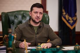 Итальянский парламентарий после выступления Зеленского хочет услышать "обращение" Путина