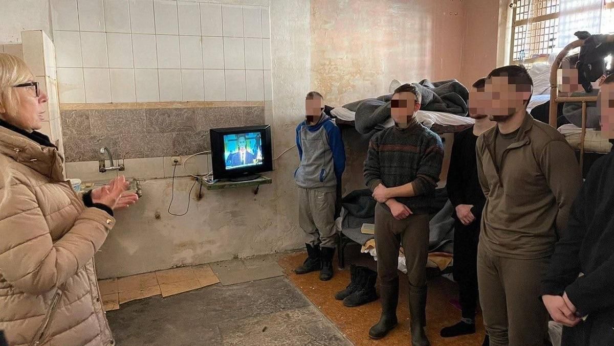 Денісова відвідала російських військовополонених у СІЗО - 24 Канал Денісова відвідала російських військовополонених у СІЗО - 24 Канал