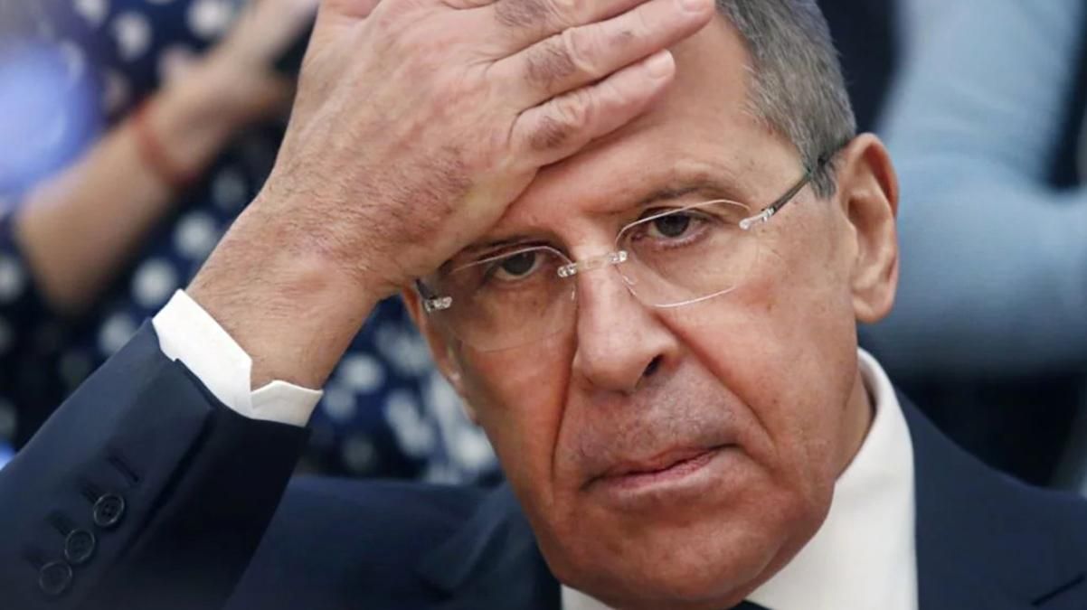 Российский корабль тонет, а экипаж в ловушке, – МИД об отчаянных "мантрах" Лаврова о нацистах Российский корабль тонет, а экипаж в ловушке, – МИД об отчаянных "мантрах" Лаврова о нацистах