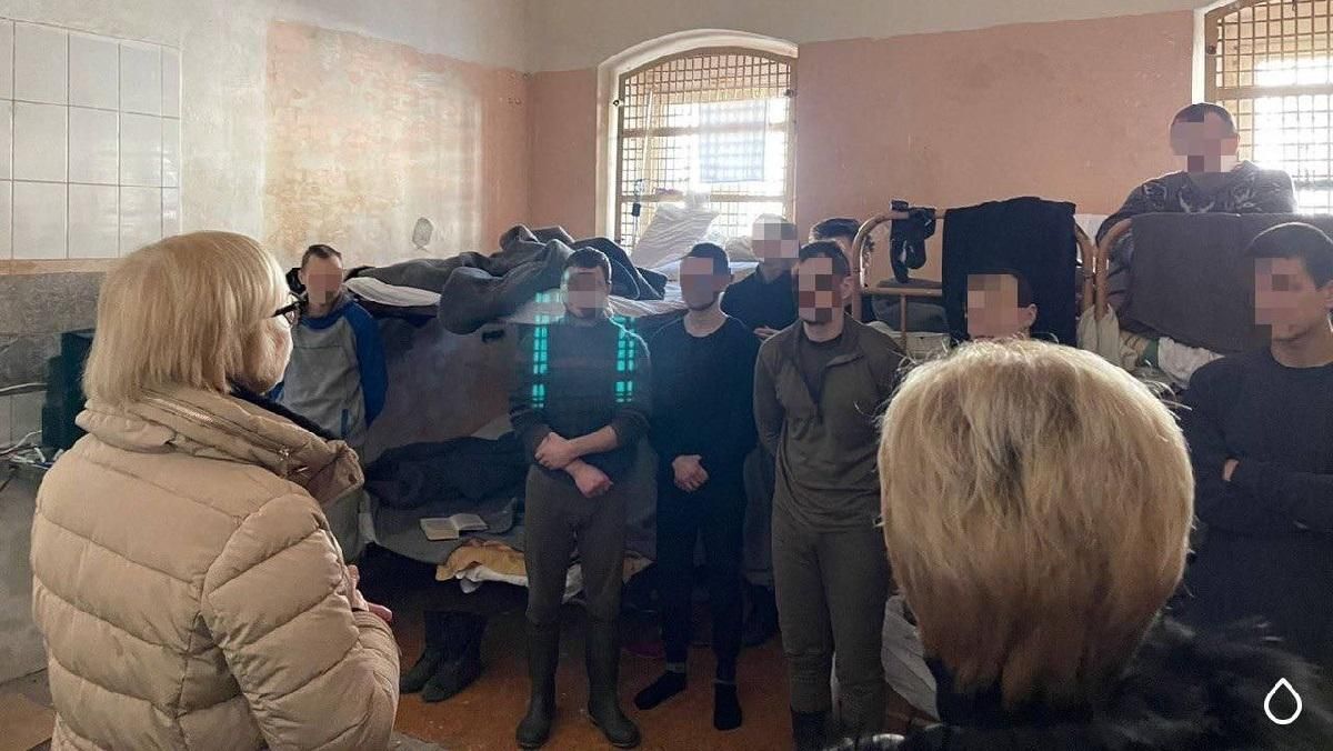 Хотят сладкого и покурить, – Денисова о 19-летних военнопленных России Хотят сладкого и покурить, – Денисова о 19-летних военнопленных России