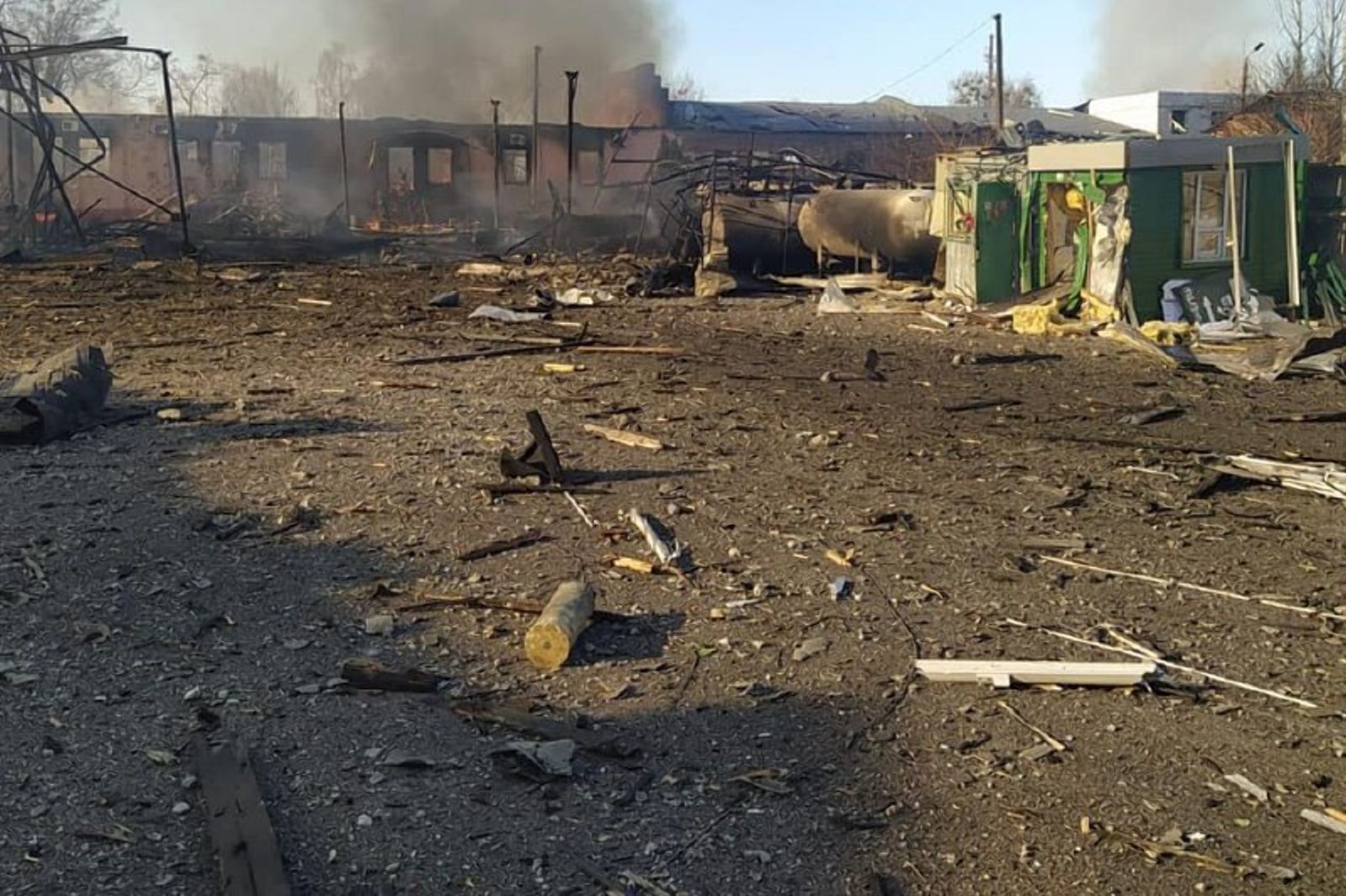 Российская армия обстреливала западную часть Чернигова: возникло много пожаров Российская армия обстреливала западную часть Чернигова: возникло много пожаров