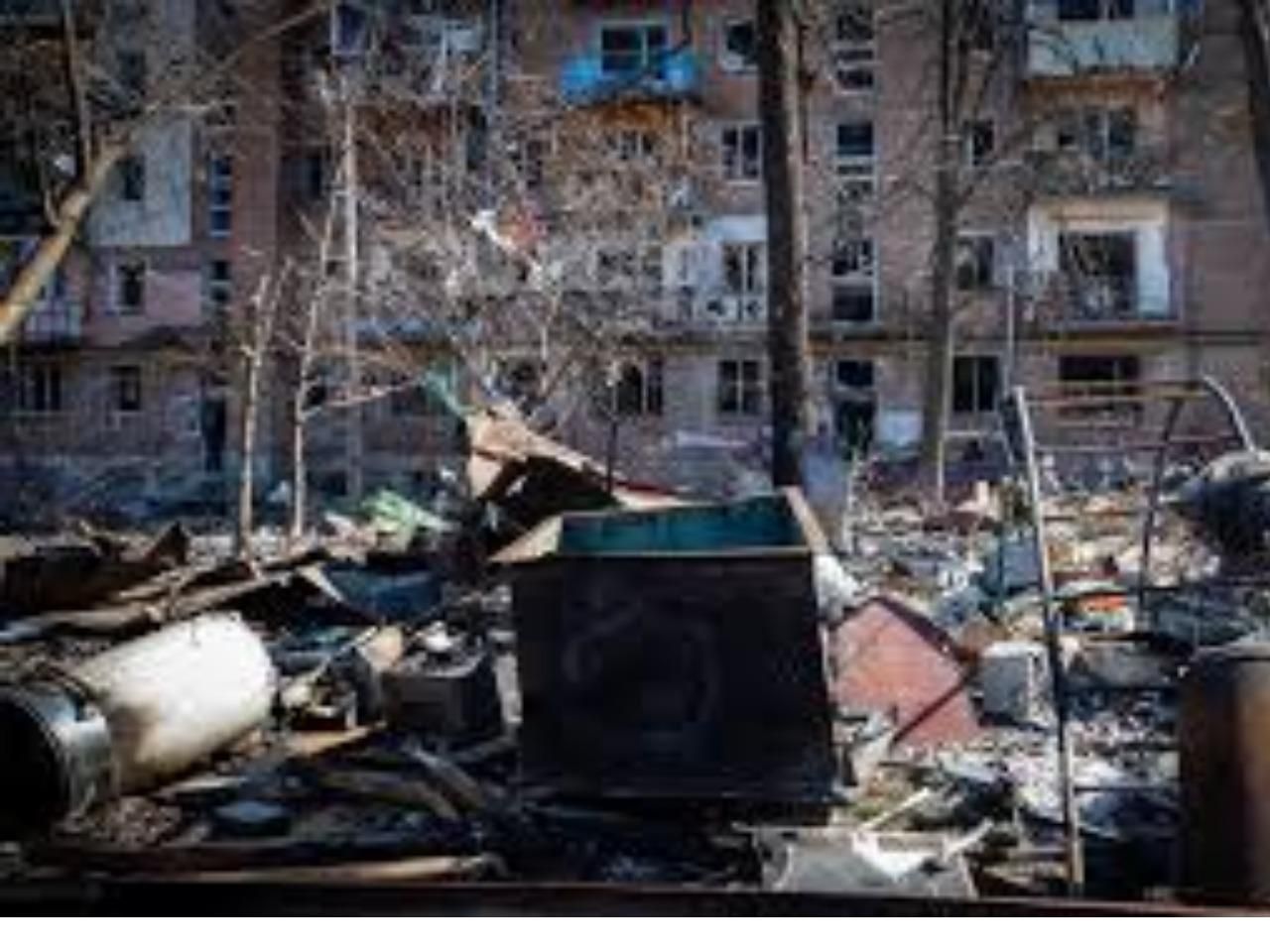 Выносят буквально на себе: Гайдай показал эвакуацию из Попасной Выносят буквально на себе: Гайдай показал эвакуацию из Попасной