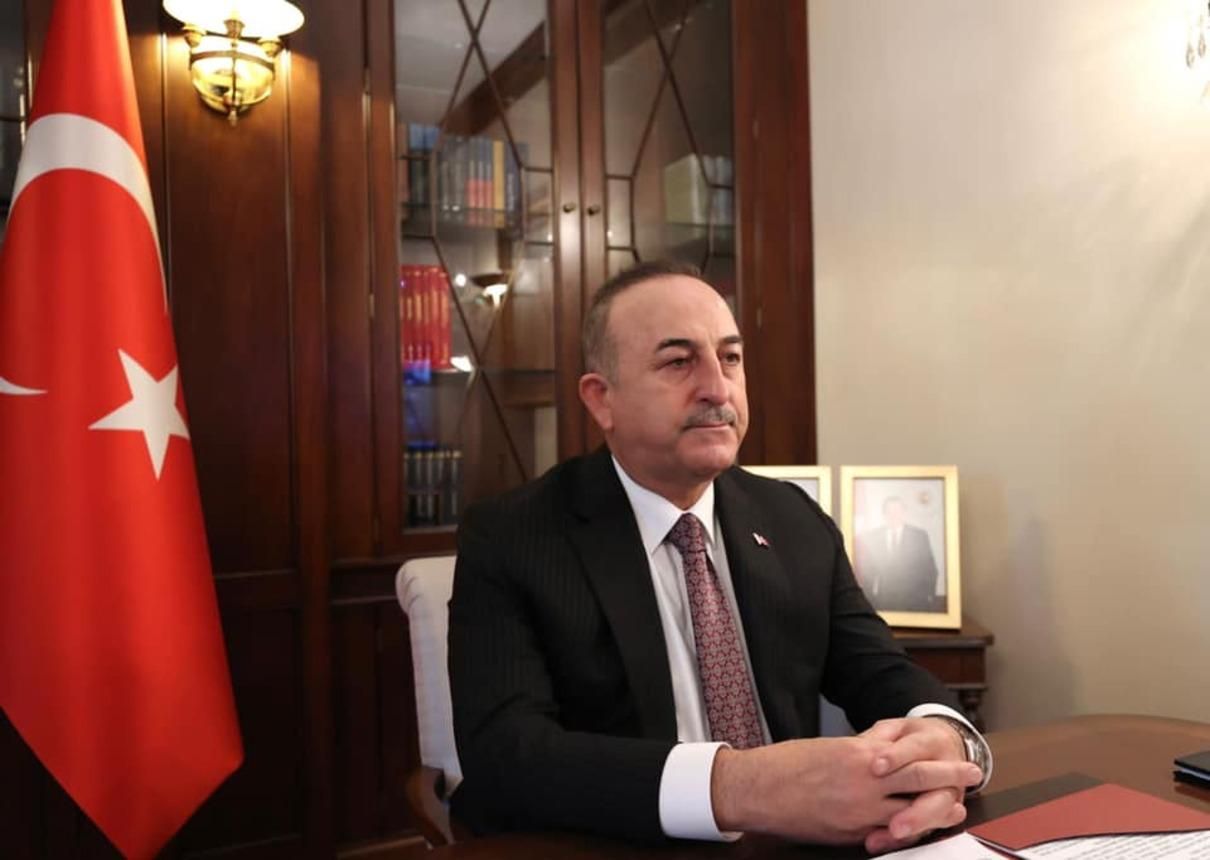 Есть сближение по критическим вопросам, – глава МИД Турции о переговорах России и Украины