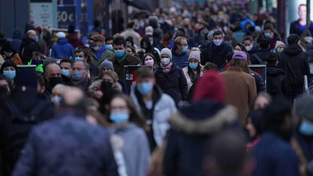 По доверенности Зеленского: в Украине разработали соцпакет для переселенцев По доверенности Зеленского: в Украине разработали соцпакет для переселенцев