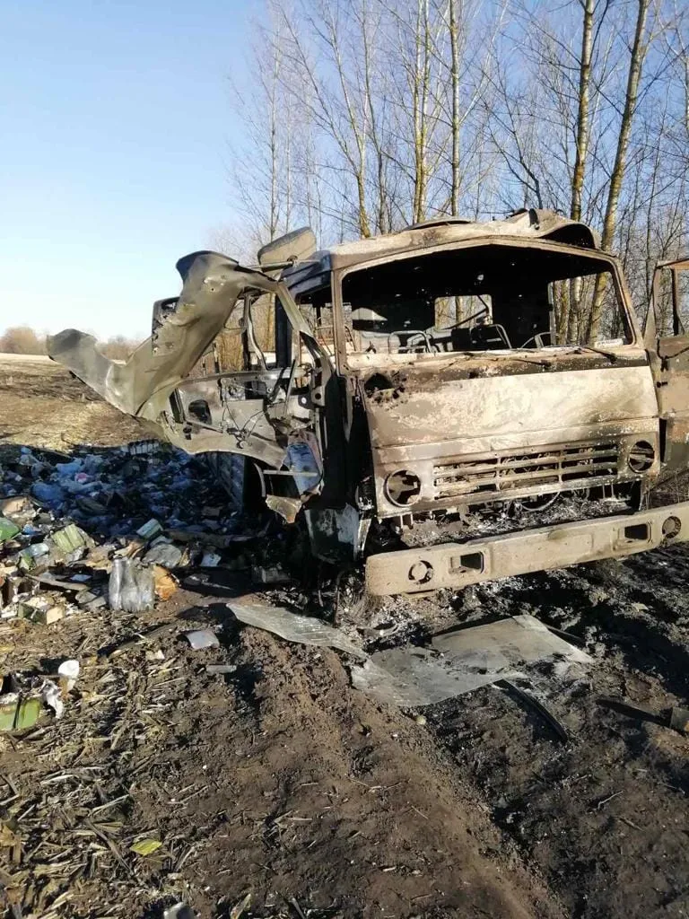 ЗСУ на Чернігівщині знищили транспорт окупантів із провіантом та боєприпасами