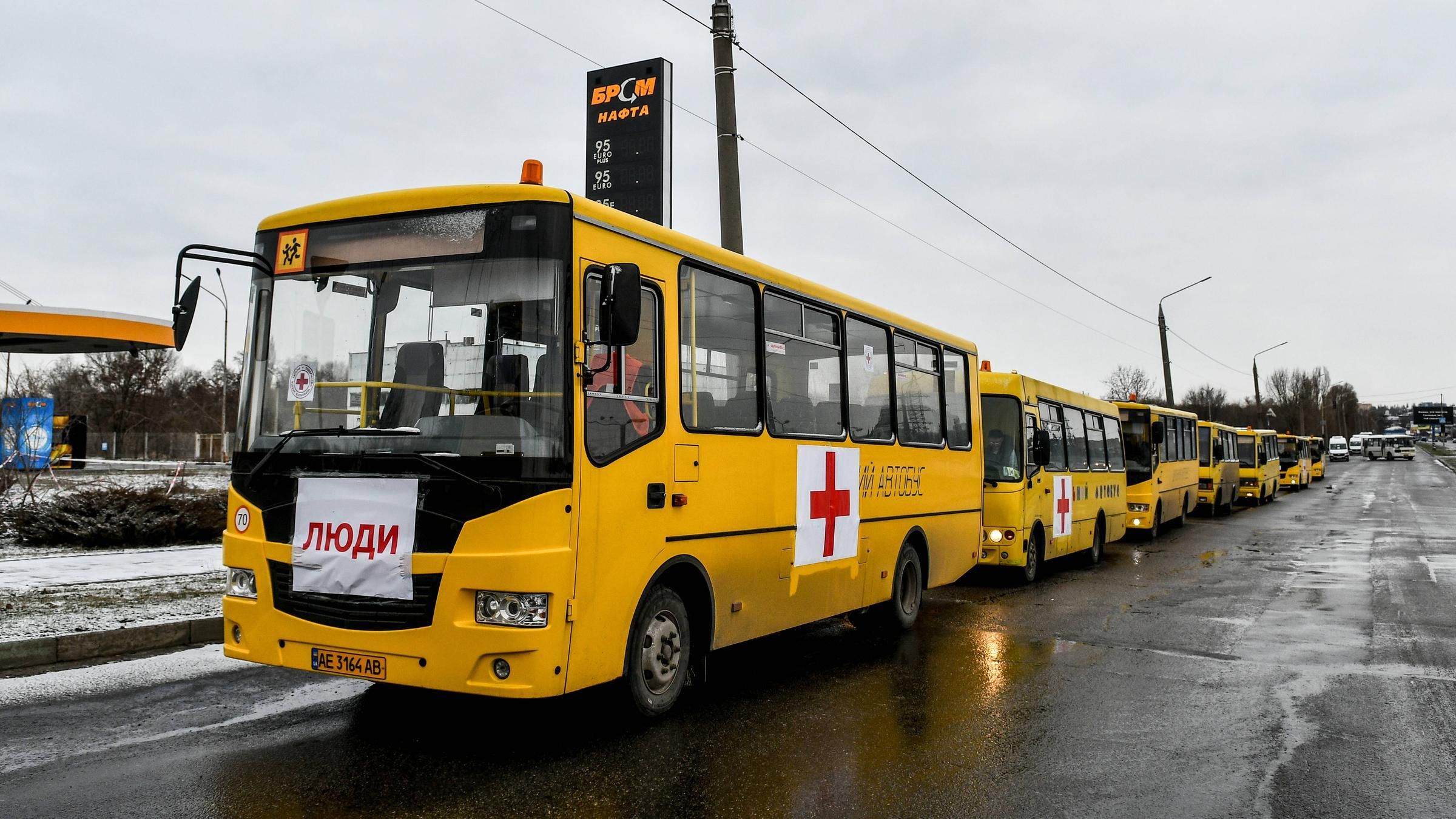 Из поселков на Киевщине снова отправят эвакуационные автобусы: откуда будут  вывозить людей - 24 Канал