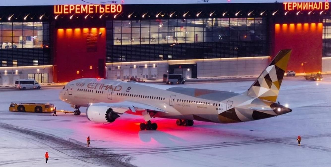 Крупнейший аэропорт России отправил в простой 40% персонала Крупнейший аэропорт России отправил в простой 40% персонала