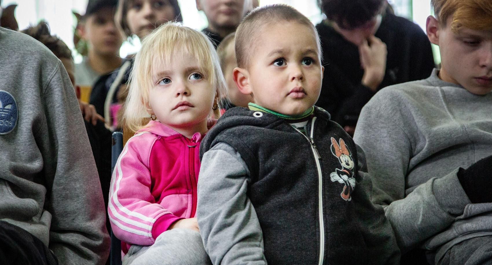 Оккупанты незаконно вывезли на территорию Россию 2389 детей, – МИД - 24 Канал
