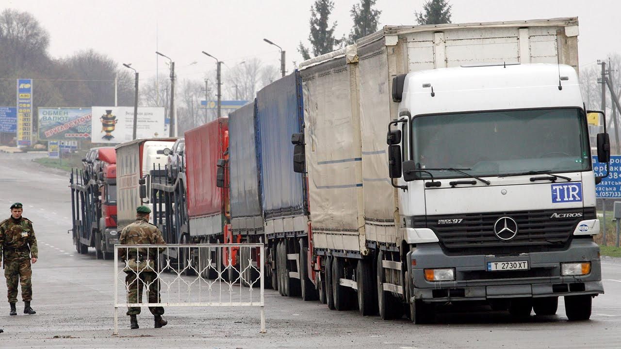 Мы требуем закрыть границу Польши для транзита европейских товаров в Россию, – посол