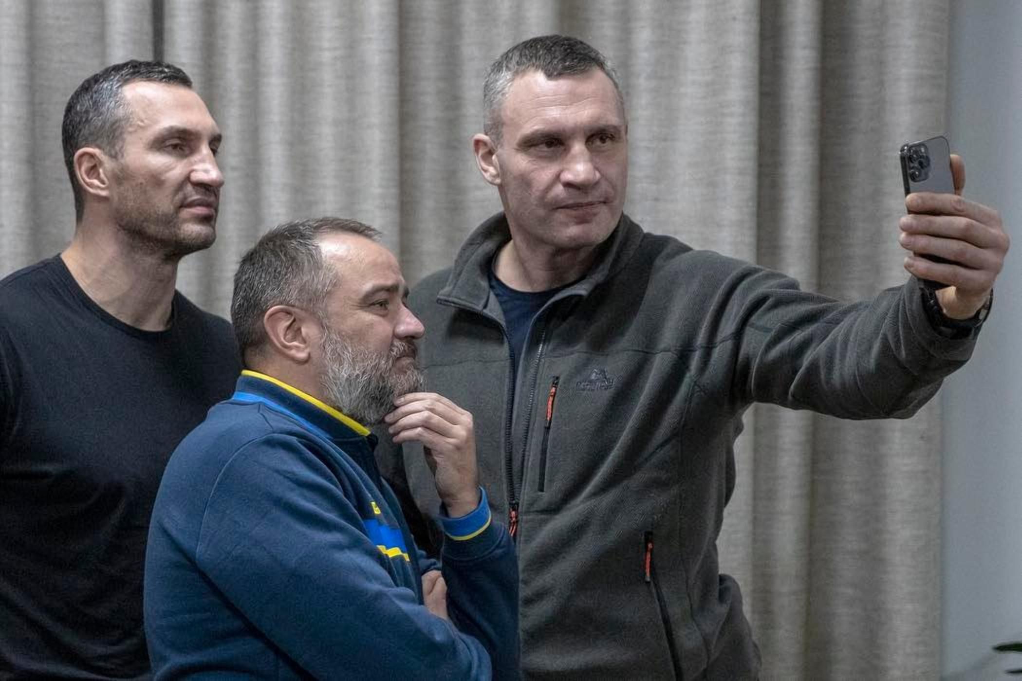 Координаційний центр гуманітарних питань ФІФА та УЄФА допомагатиме Києву, - Кличко - 24 Канал Координаційний центр гуманітарних питань ФІФА та УЄФА допомагатиме Києву, - Кличко - 24 Канал