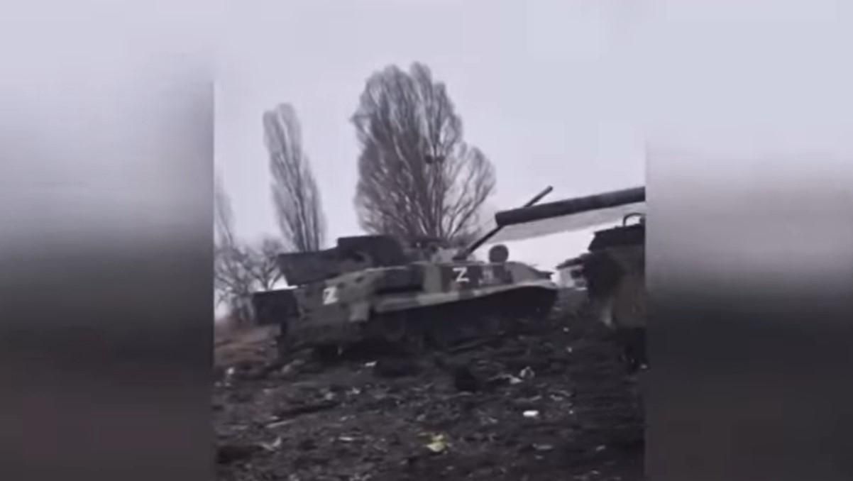 На околицях Ізюма ЗСУ розбили колону росіян: окупанти просто кинули справну техніку - 24 Канал