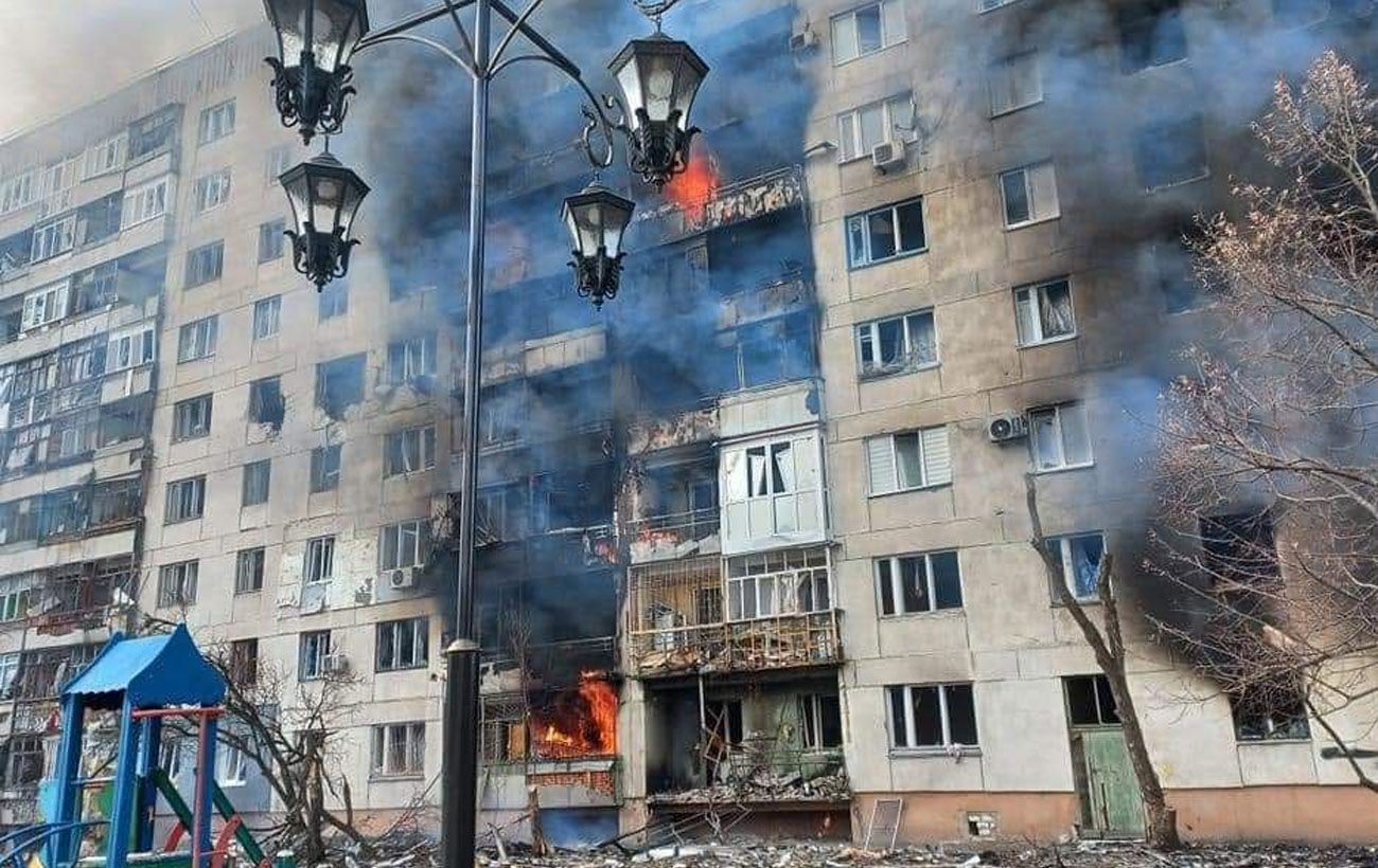 Взрывы снарядов не утихали: огонь в Рубежном не прекращался в течение всего дня