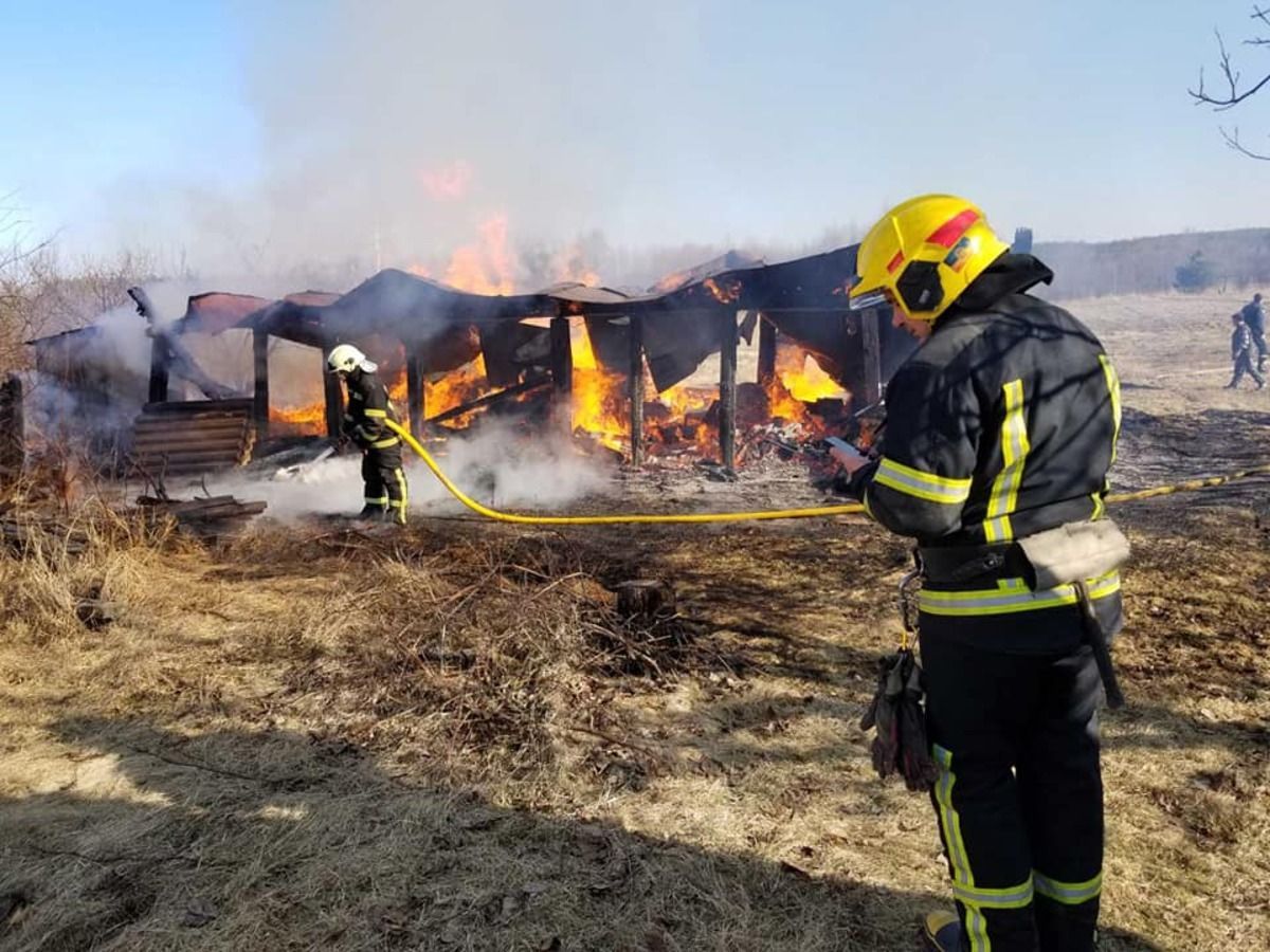 Окупанти обстріляли північ Житомирщини: знищено житлові будинки - 24 Канал Окупанти обстріляли північ Житомирщини: знищено житлові будинки - 24 Канал