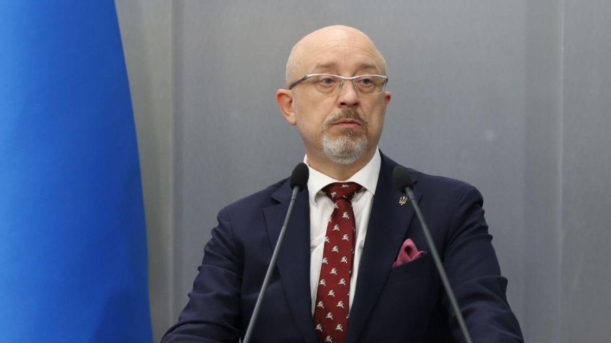 Резников обратился к жителям оккупированных городов, чьих родных РФ бросила на "пушечное мясо" Резников обратился к жителям оккупированных городов, чьих родных РФ бросила на "пушечное мясо"