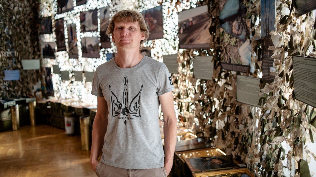 На лінії фронту під Києвом зник український фотожурналіст Макс Левін - 24 Канал На лінії фронту під Києвом зник український фотожурналіст Макс Левін - 24 Канал