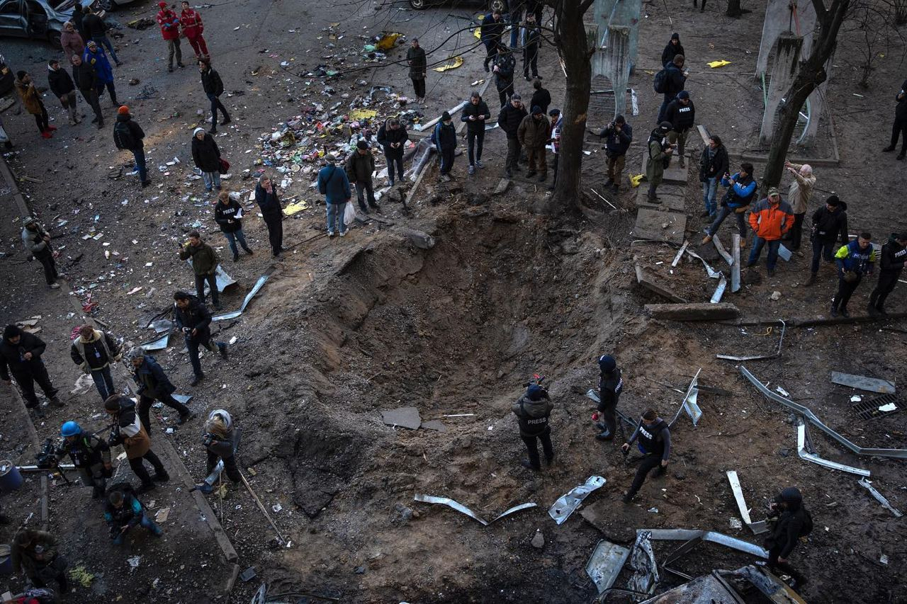 Сколько еще людей должны убить оккупанты, – Зеленский вновь призвал передать Украине самолеты