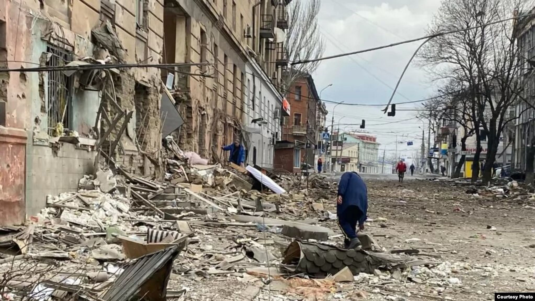 Западный аналитик объяснил, почему для России "жизненно важно" уничтожить Мариуполь Западный аналитик объяснил, почему для России "жизненно важно" уничтожить Мариуполь