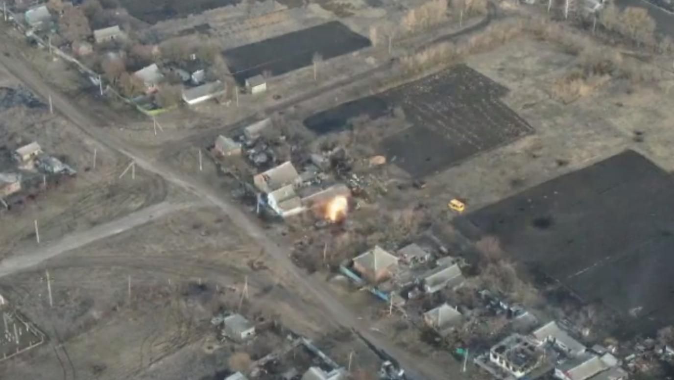 "Холодноярівці" показали, як Javelin знищує техніку рашистів - 24 Канал "Холодноярівці" показали, як Javelin знищує техніку рашистів - 24 Канал