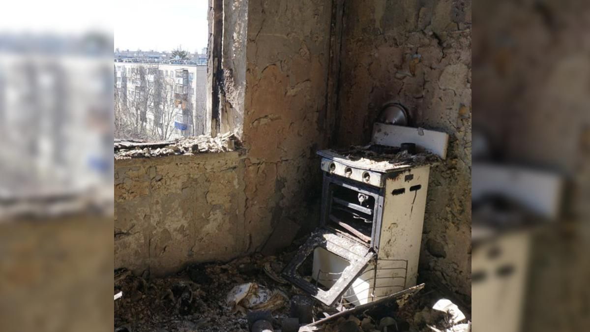 Як виглядає розбомблена квартира вбитого окупантами 96-річного в'язня концтаборів Романченка - 24 Канал