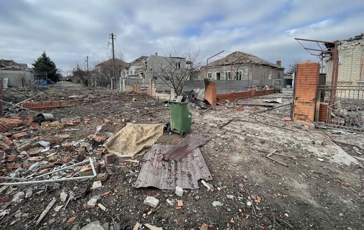 Вдома було багато чого, та й дім тоді ще був, – історія жінки, яка встигла виїхати з Волновахи - 24 Канал