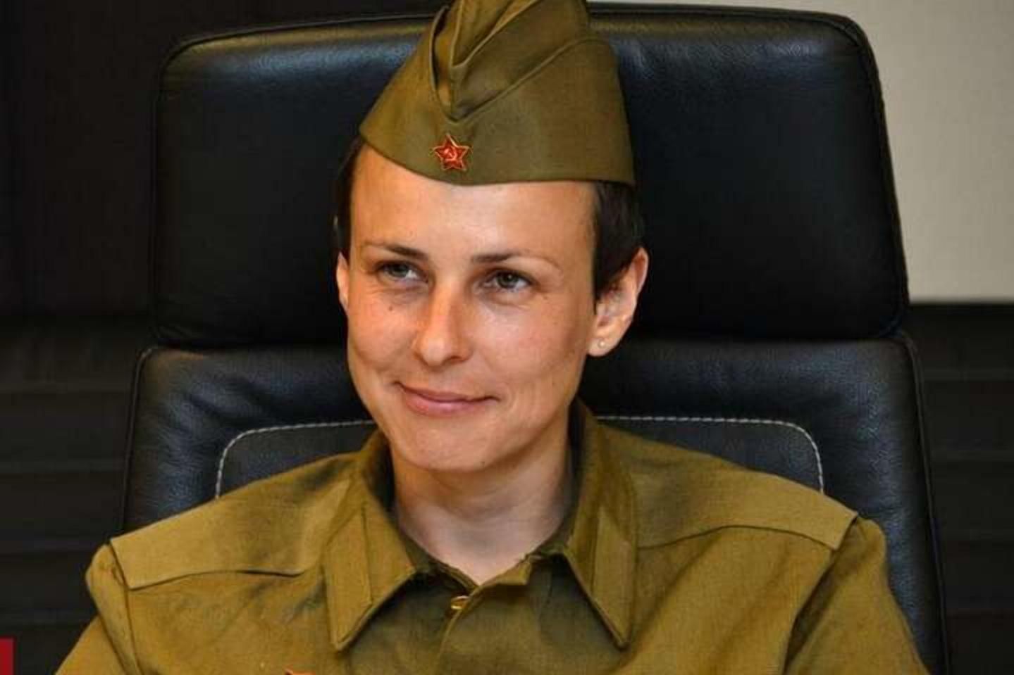 Прокуратура відкрила справу проти Чичеріної, яка зняла український прапор в Енергодарі - 24 Канал Прокуратура відкрила справу проти Чичеріної, яка зняла український прапор в Енергодарі - 24 Канал