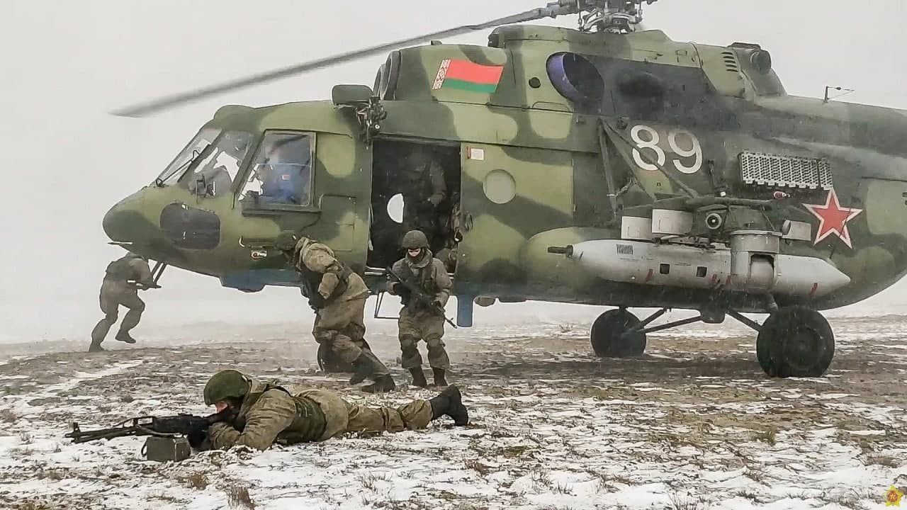 У білорусів є Інтернет, наказ Лукашенка напасти на Україну пришвидшить його кінець, – експрем'єр - 24 Канал