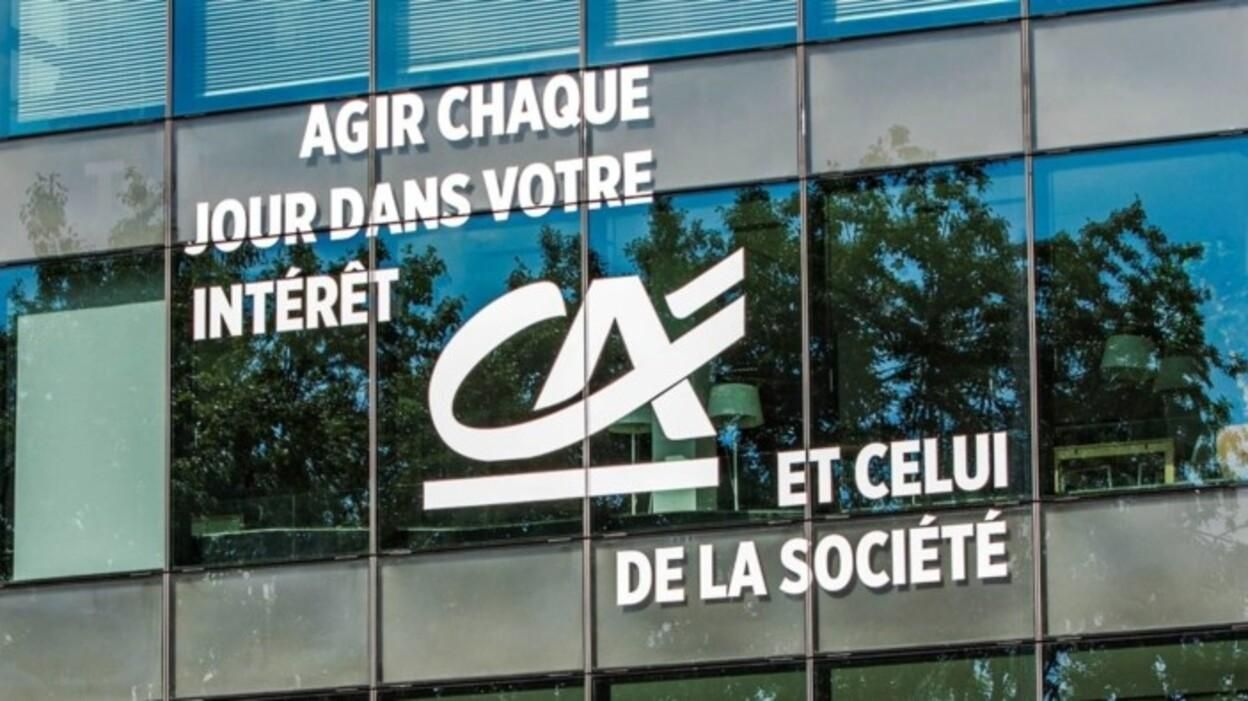 Французький банк Crédit Agricole повністю зупиняє діяльність у Росії - 24 Канал