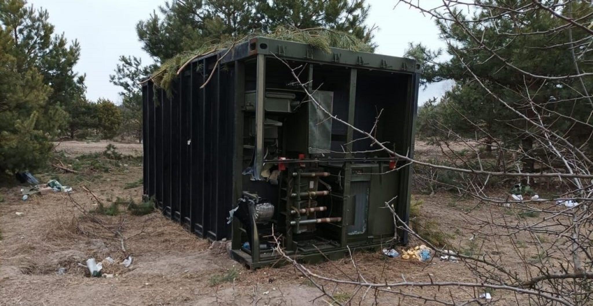 Оккупанты теряют ценную технику: в Киевской области уничтожили часть комплекса "Краснуха-4" - 24 Канал