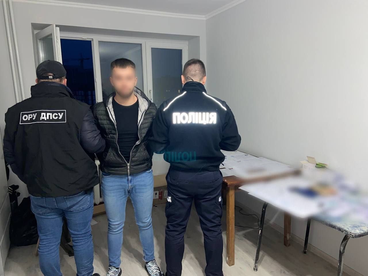 На Львовщине разоблачили людей, изготовлявших документы для незаконного пересечения границы - 24 Канал На Львовщине разоблачили людей, изготовлявших документы для незаконного пересечения границы - 24 Канал