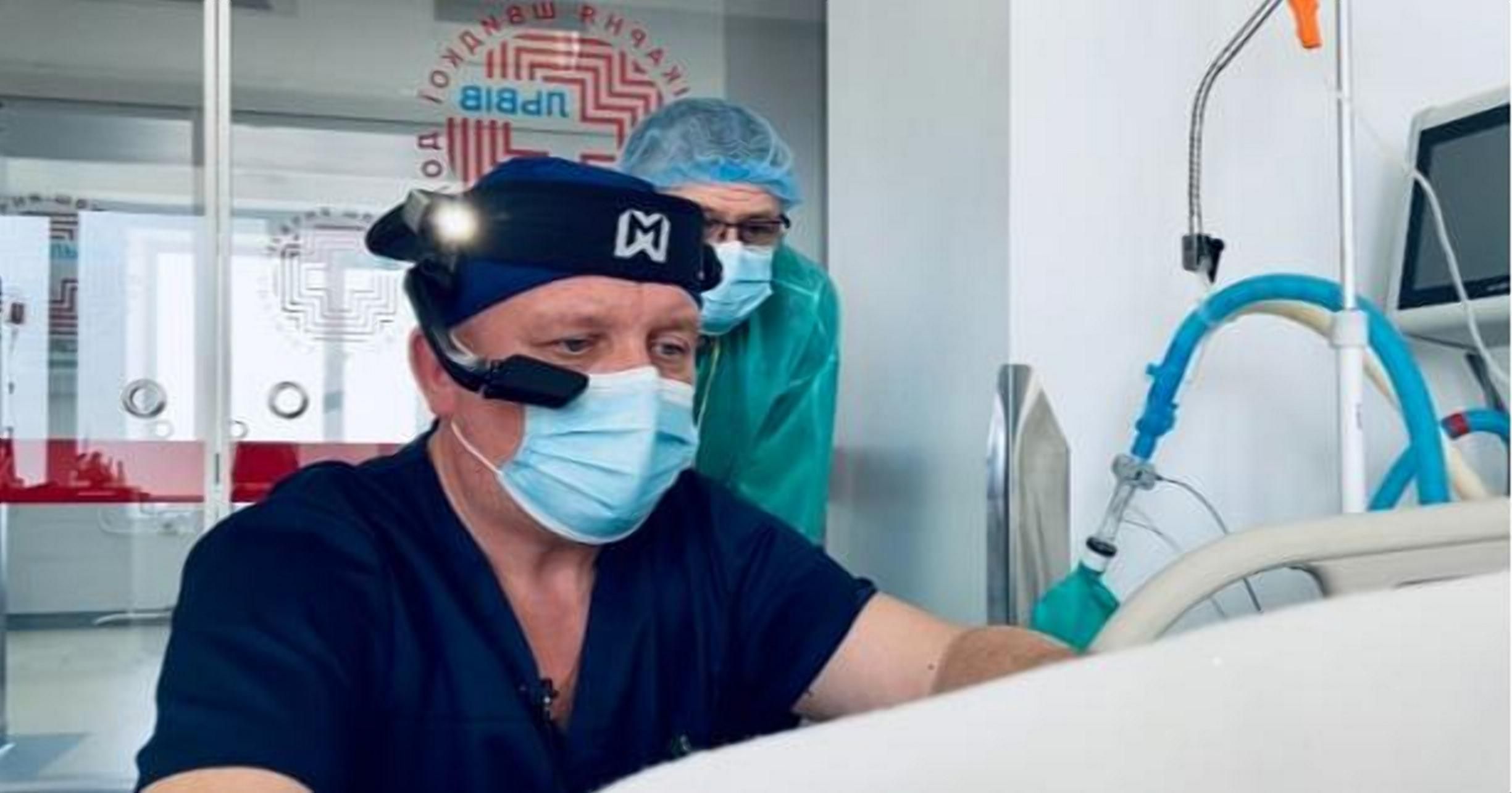 Львівські хірурги врятували бійця ЗСУ з допомогою доповненої реальності - 24 Канал Львівські хірурги врятували бійця ЗСУ з допомогою доповненої реальності - 24 Канал