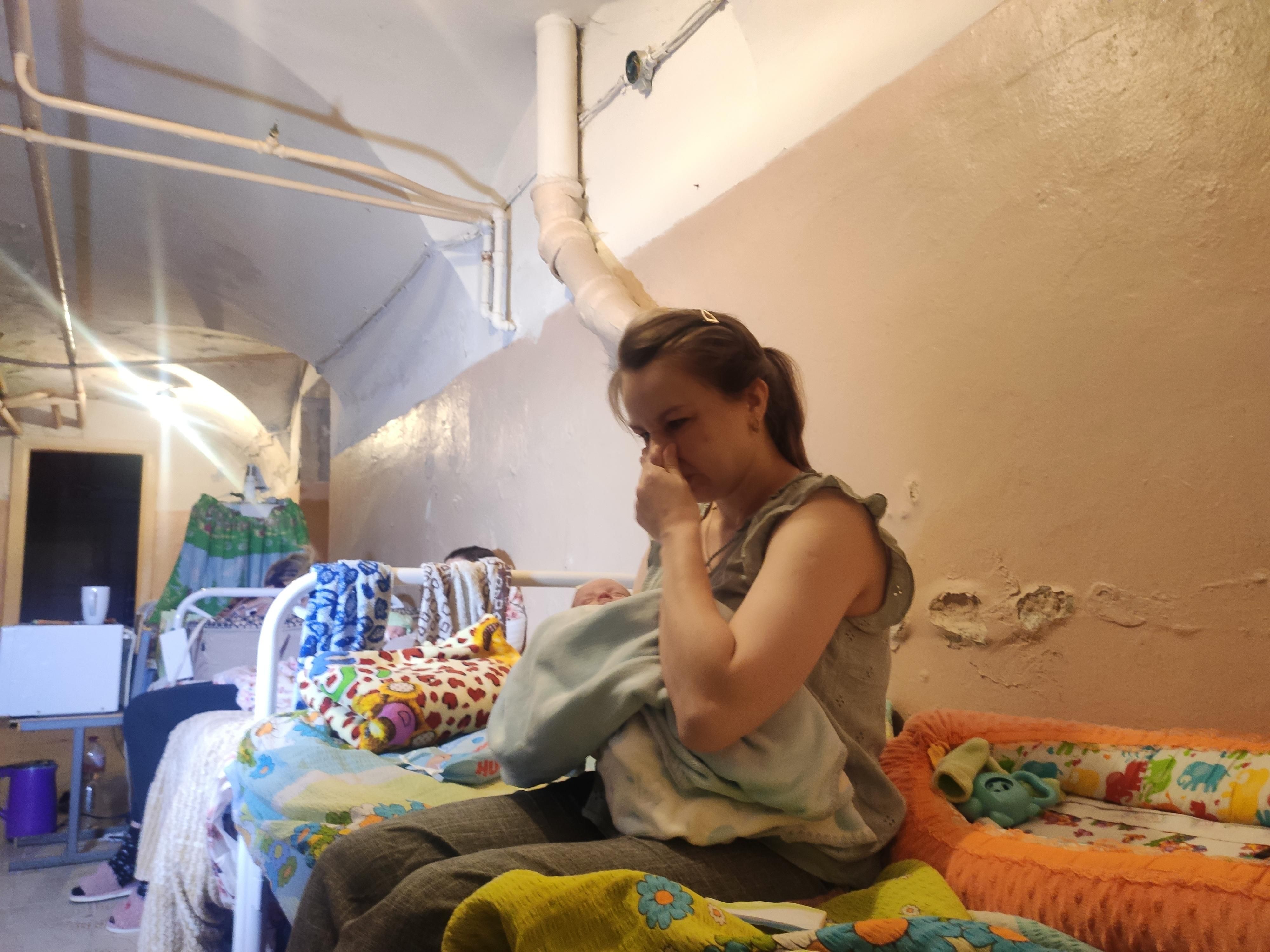 Діти народжені під землею: один день із пологового в Харкові – ексклюзивний репортаж - Харків
