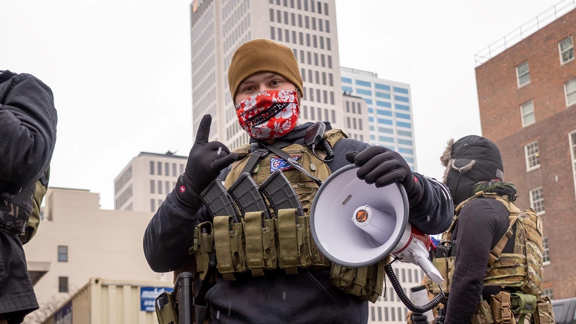 Російська пропаганда використовує екстреміста з США, аби поливати брудом ЗСУ - 24 Канал Російська пропаганда використовує екстреміста з США, аби поливати брудом ЗСУ - 24 Канал