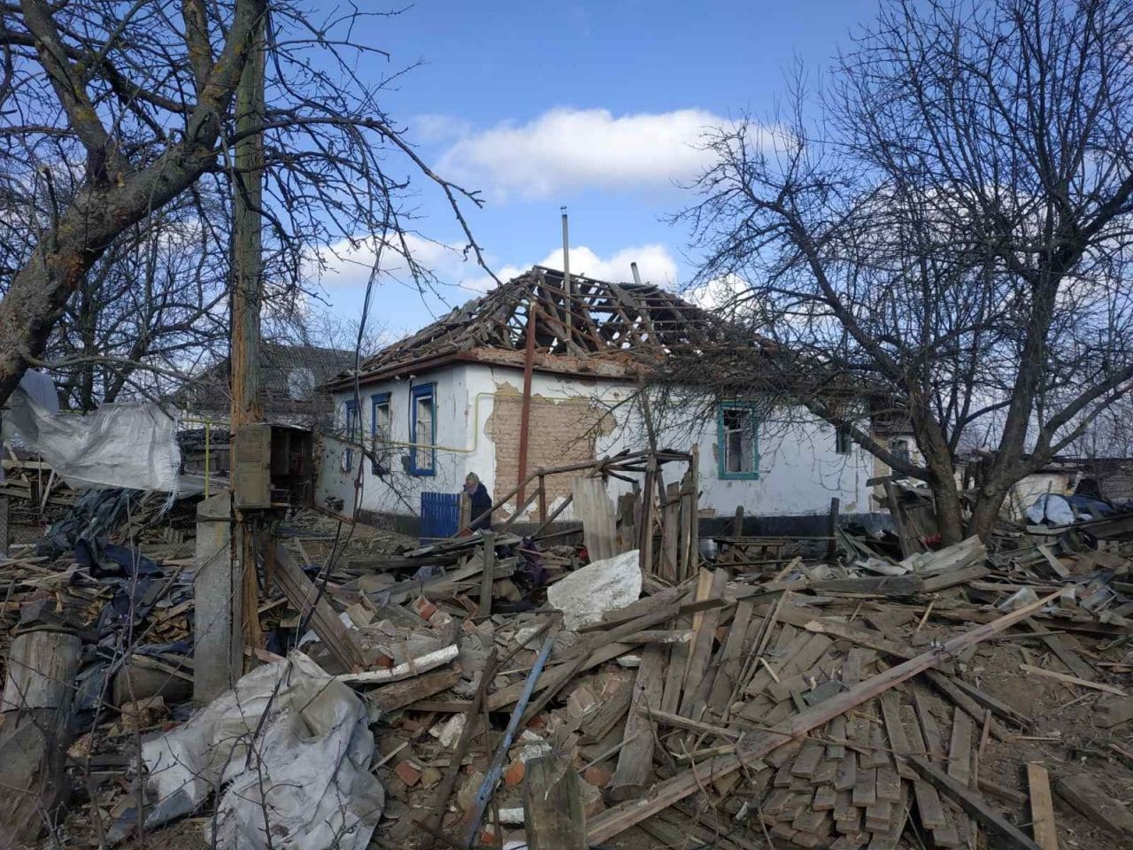 В Житомирской области россияне сбросили ракеты на лицей, дом культуры и котельную.
