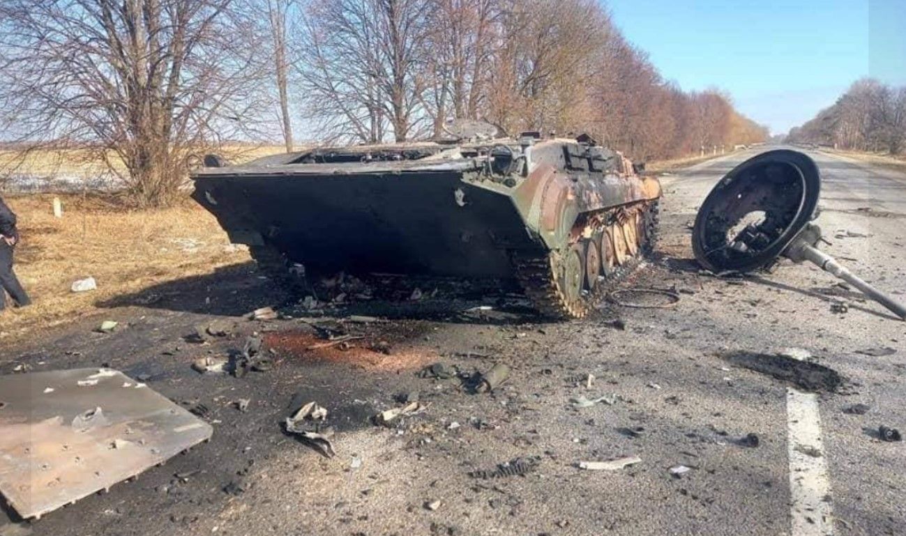 Ворог несе великі втрати: залучають офіцерів запасу та найманців, а техніку дають застарілу - 24 Канал Ворог несе великі втрати: залучають офіцерів запасу та найманців, а техніку дають застарілу - 24 Канал