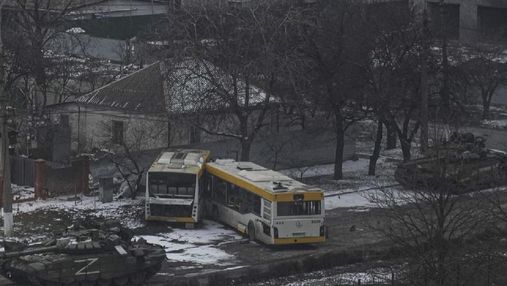 В Мариуполе россияне врут, что Запорожье не принимает беженцев и надо ехать в Россию