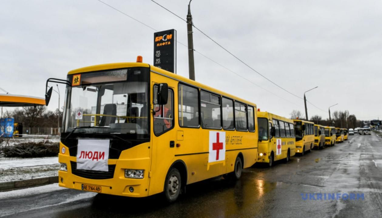 Послы разных стран хотели идти во главе колонны в Мариуполь, но это ничего не дало, – Верещук - 24 Канал