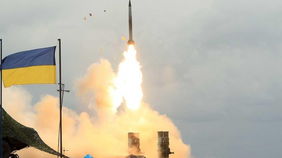 Над Одещиною знищили російську ракету - 24 Канал