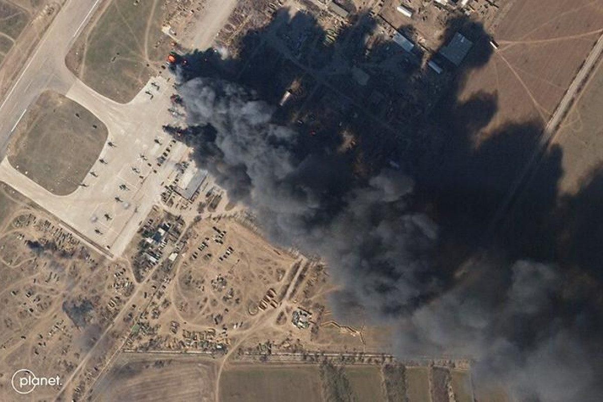 Росіяни постійно садять техніку в Чорнобаївці не просто "бо настільки тупі": є й інші причини - 24 Канал Росіяни постійно садять техніку в Чорнобаївці не просто "бо настільки тупі": є й інші причини - 24 Канал