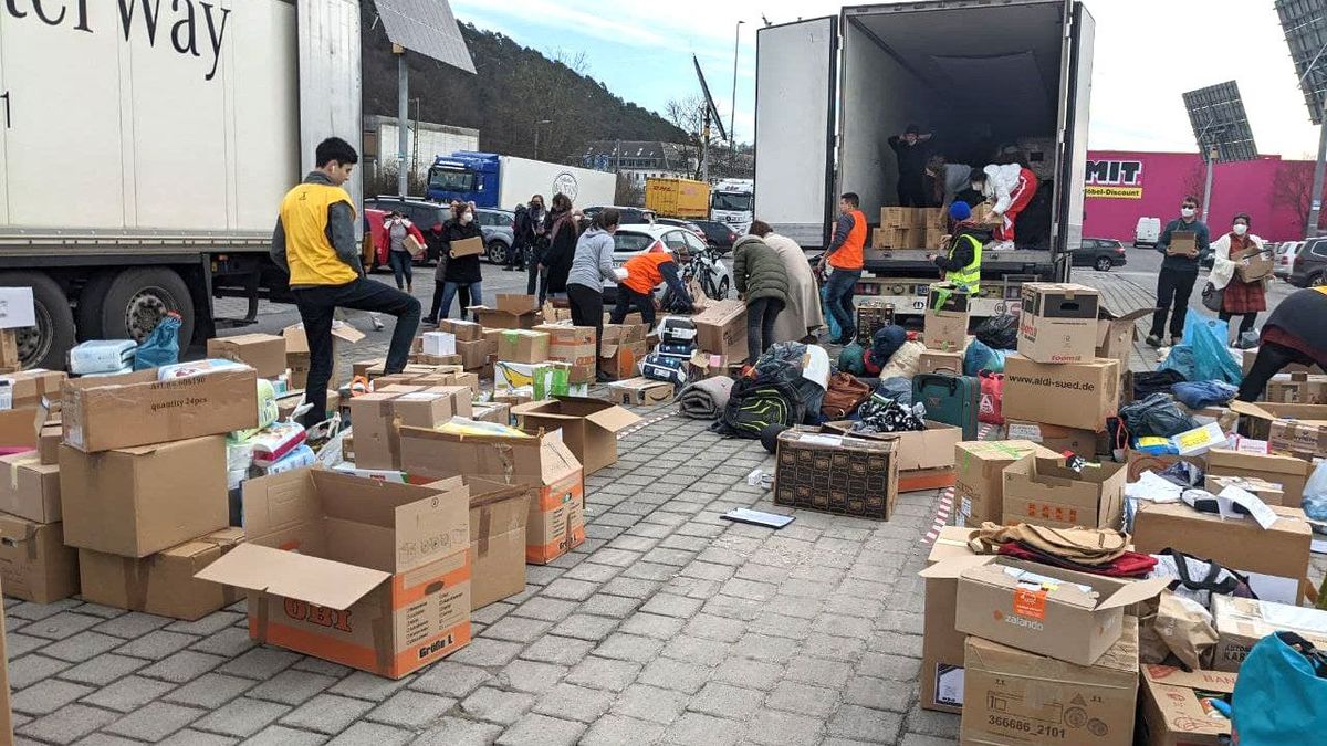 Окупанти пропустили гуманітарну колону до захопленого Мелітополя
