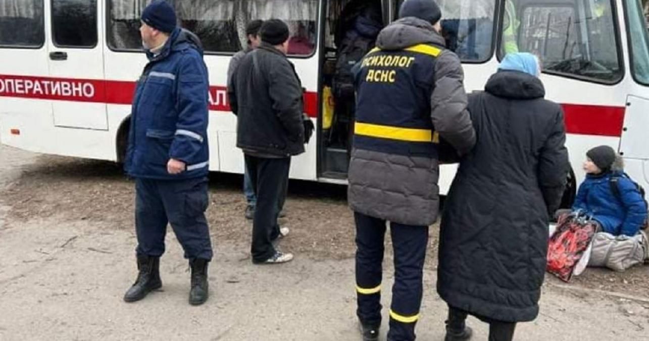 На сегодня согласованы только 2 гуманитарных коридора для эвакуации людей На сегодня согласованы только 2 гуманитарных коридора для эвакуации людей