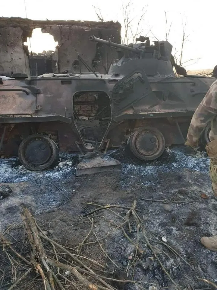 Морські піхотинці знищують російських найманців Морські піхотинці знищують російських найманців