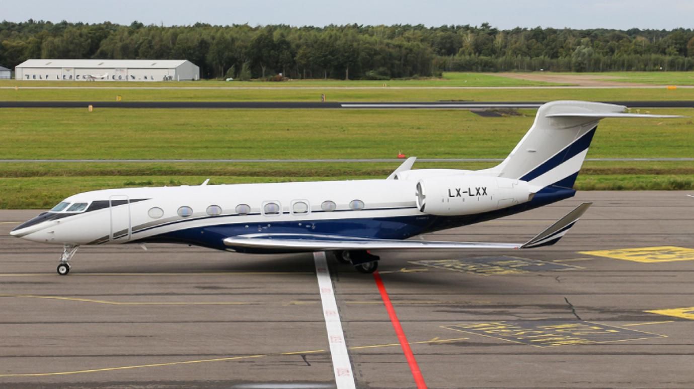 Більше не потрібні: російські олігархи масово розпродають свої літаки - 24 Канал Більше не потрібні: російські олігархи масово розпродають свої літаки - 24 Канал