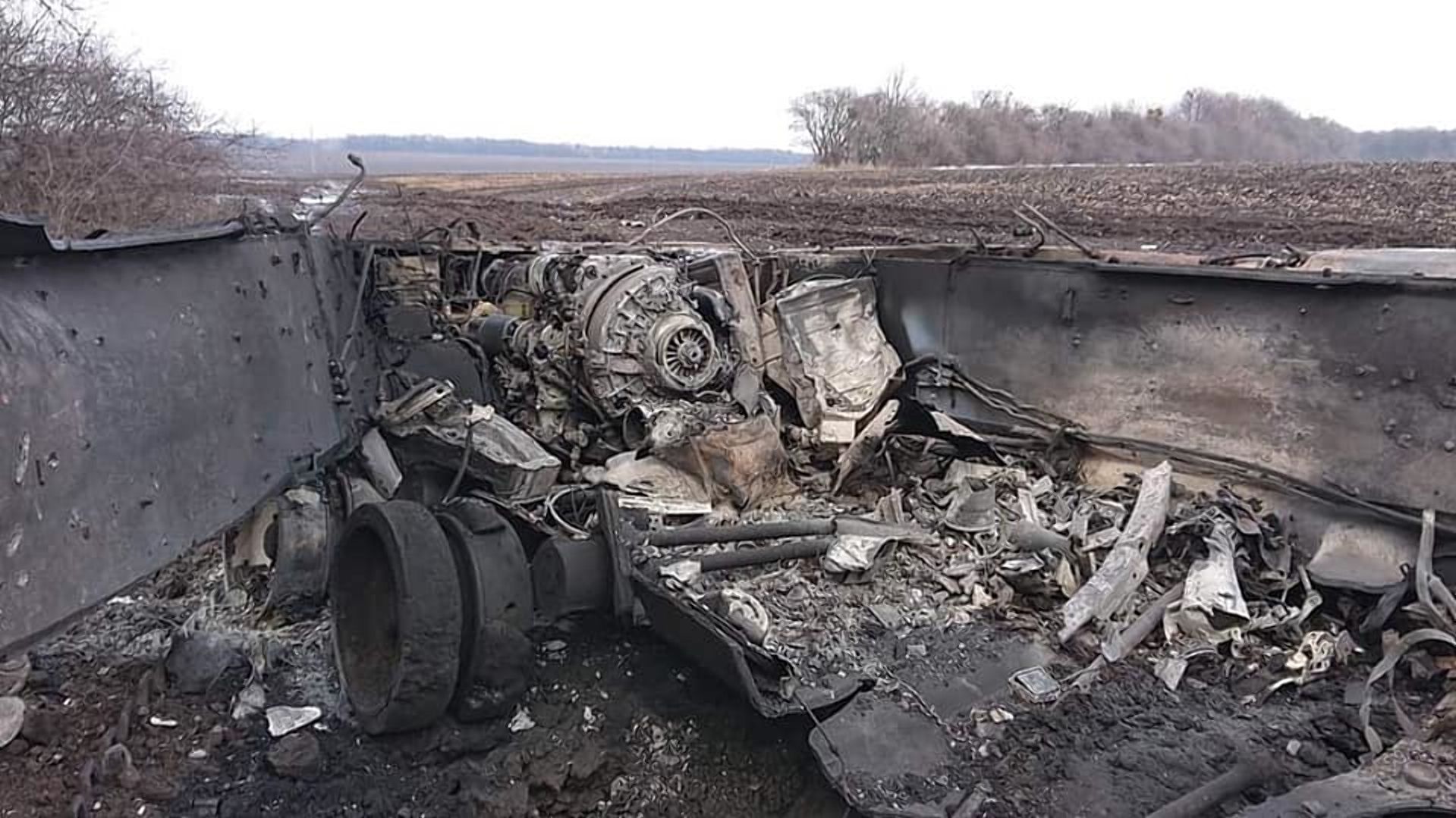 Своя "Чернобаевка": в Сумской области показали уничтоженную технику врага - 24 Канал