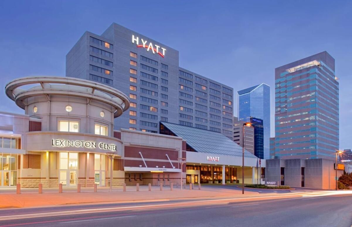 Hyatt hotels разрывает контракты со своей гостиницей в Москве